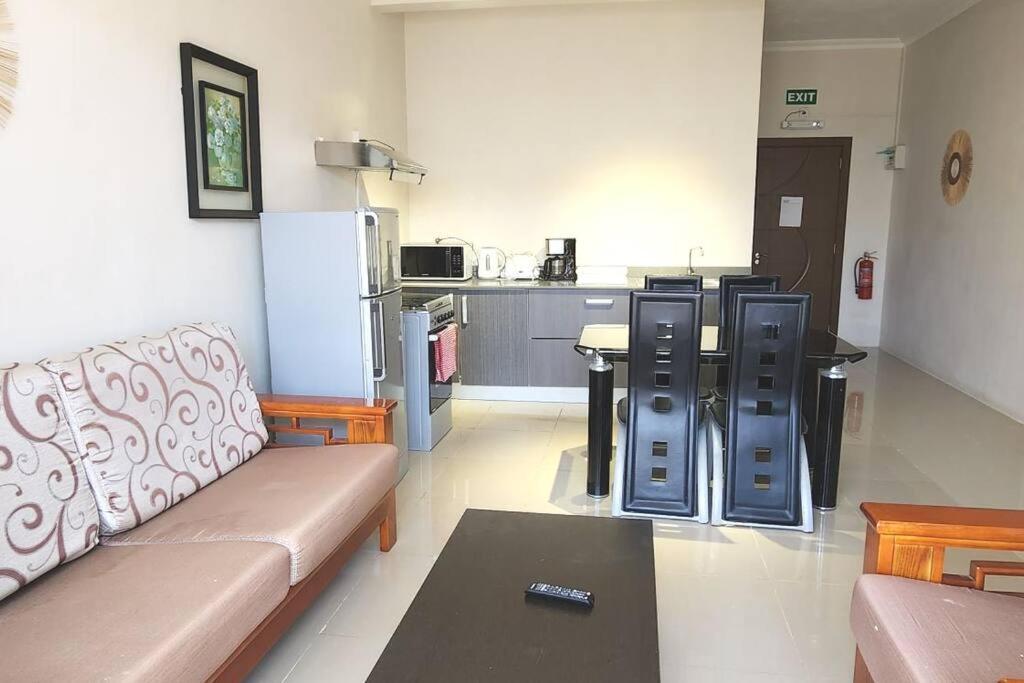 גראנדה באיה Number 8, 2Nd Floor, Pebble Bay Apartments מראה חיצוני תמונה