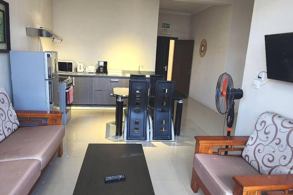 גראנדה באיה Number 8, 2Nd Floor, Pebble Bay Apartments מראה חיצוני תמונה